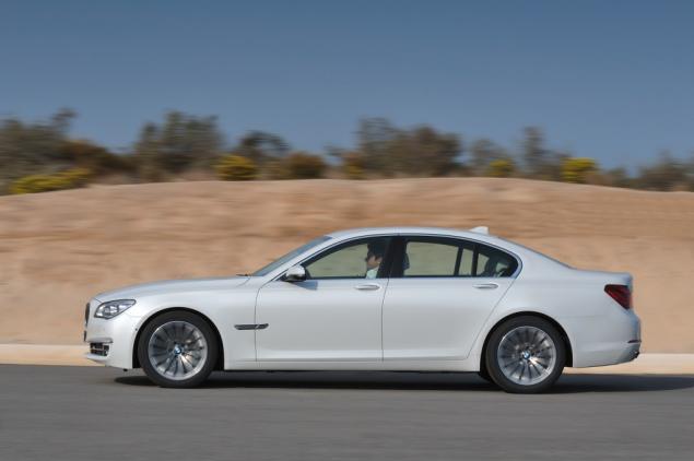BMW M Performance 7-Series To Be Named M750i