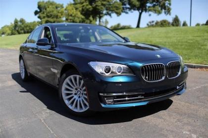 2013 BMW 750 I - BLUE ON BLACK