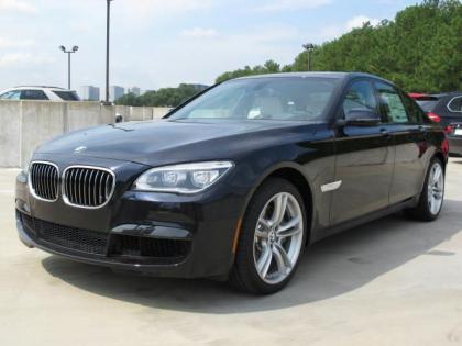 2013 BMW 750 I - BLACK ON WHITE