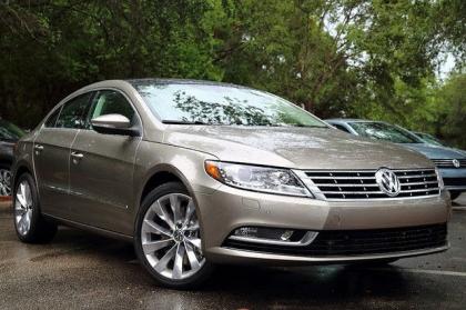 2013 VOLKSWAGEN CC VR6 EXECUTIVE - GOLD ON BEIGE