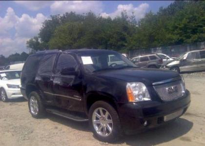 2013 GMC YUKON DENALI XL - BLACK ON BLACK