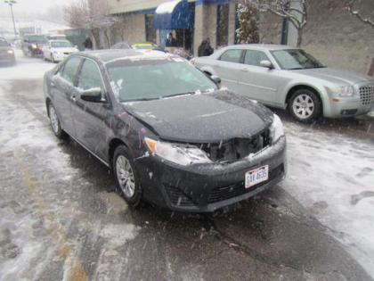 2014 TOYOTA CAMRY LE - BLACK ON GRAY