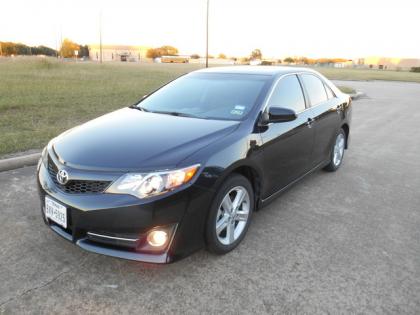2013 TOYOTA CAMRY SE - BLACK ON BLACK