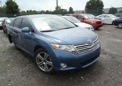 2011 TOYOTA VENZA FWD - BLUE ON BEIGE