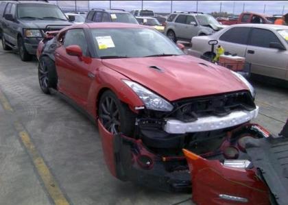 2014 NISSAN GT-R PREMIUM - RED ON BLACK