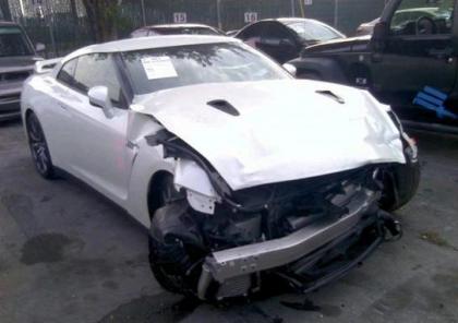 2014 NISSAN GT-R PREMIUM - WHITE ON BLACK