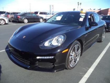 2014 PORSCHE PANAMERA V6 - BLACK ON BLACK