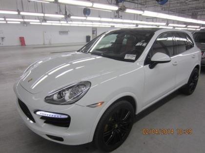 2014 PORSCHE CAYENNE TURBO S - WHITE ON RED